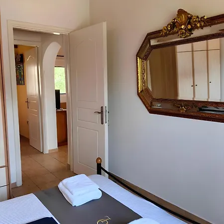 Emis House Krioneri Villa *